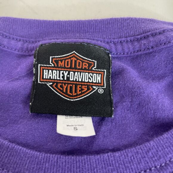 Harley Davidson Women’s V Neck T Shirt Small, Purple Sturgis SD Eagle 82nd Anniv - Picture 4 of 7